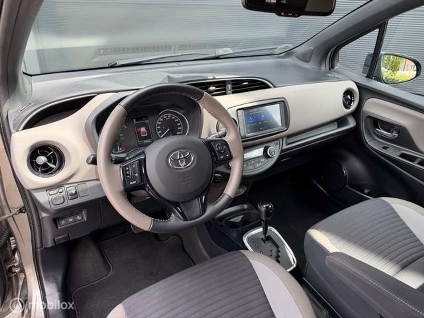 Foto van Toyota Toyota Yaris Hybrid
