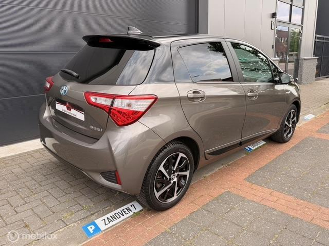 Foto van Toyota Toyota Yaris Hybrid