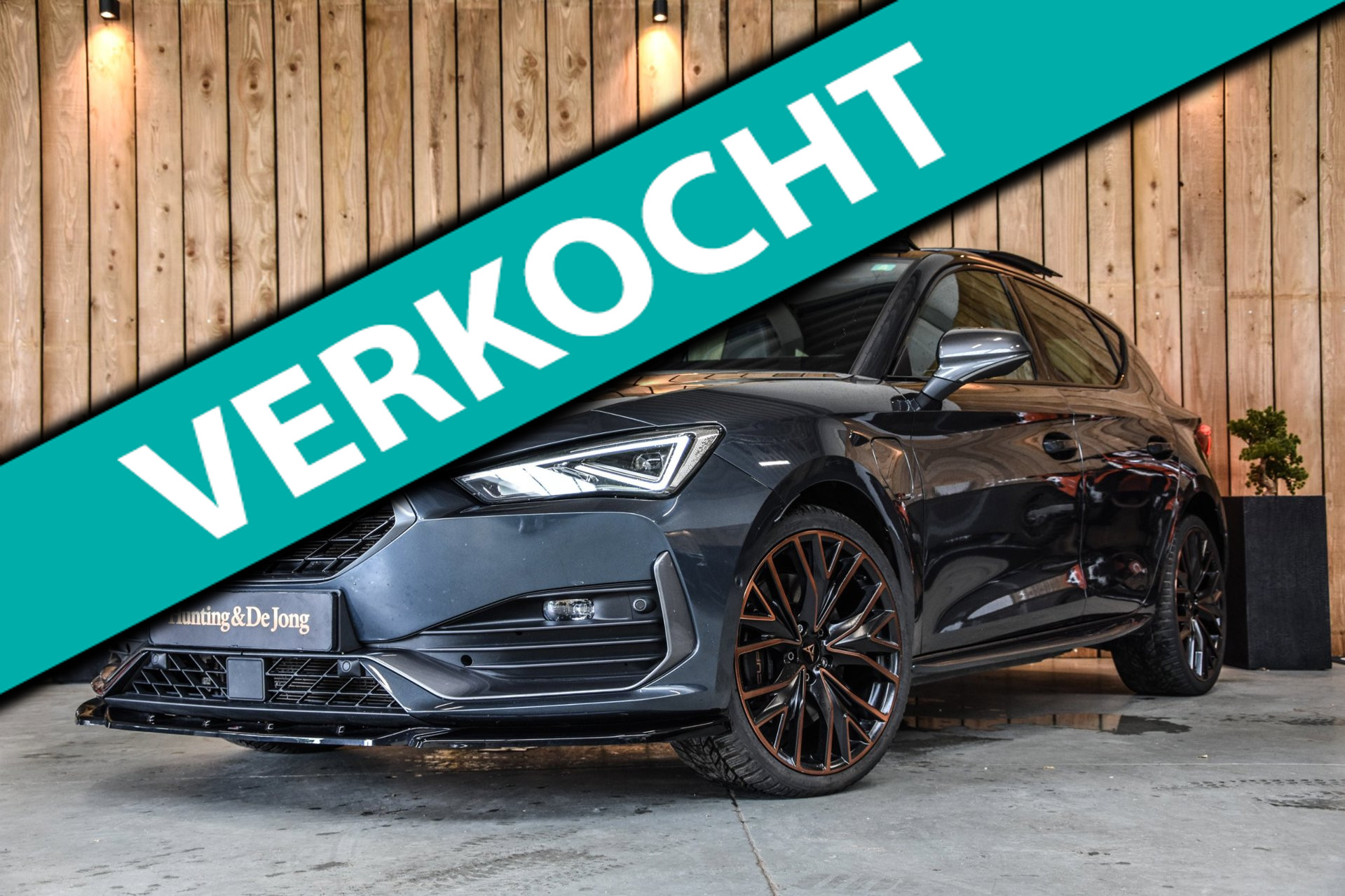 Cupra Leon 1.4 e-Hybrid VZ Performance *Pano*Camera*Keyless*Carplay* 2021 - voorkant