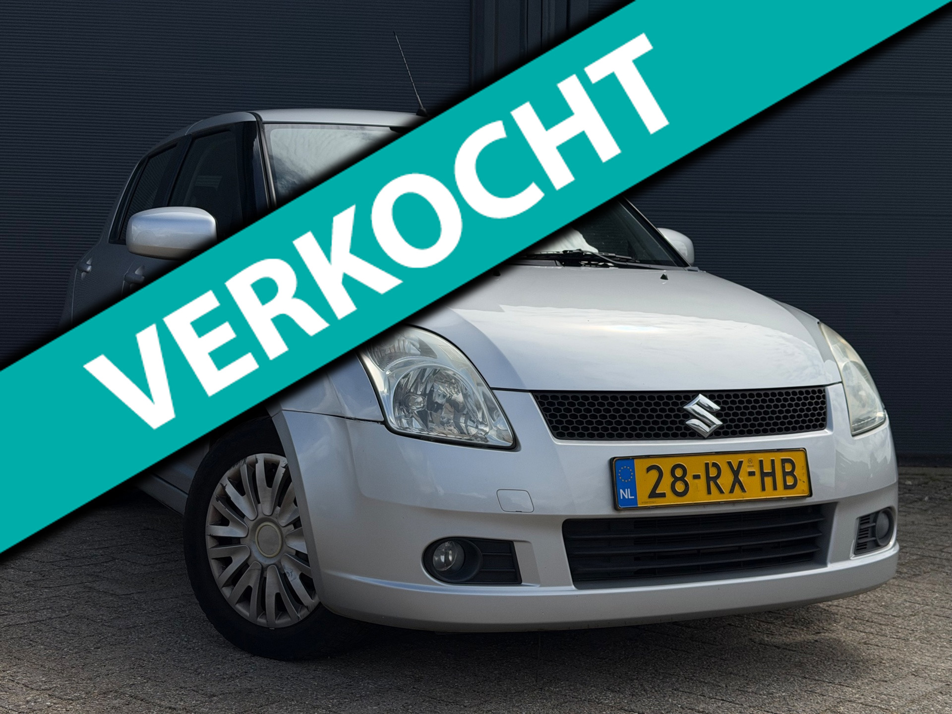 Suzuki Swift 1.5 | NWE APK | Airco | Keyless | 2005 - voorkant