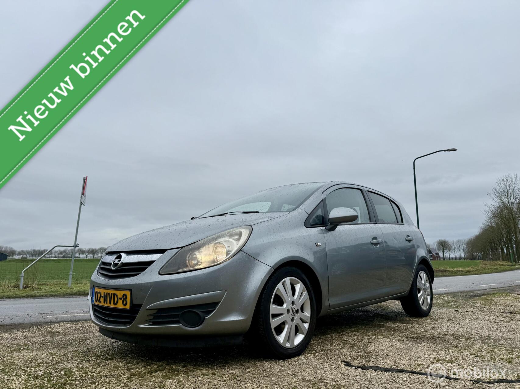 Opel Corsa 1.3 CDTi EcoFlex S/S '111 Edition, BJ 2010, Airco 2010 - voorkant