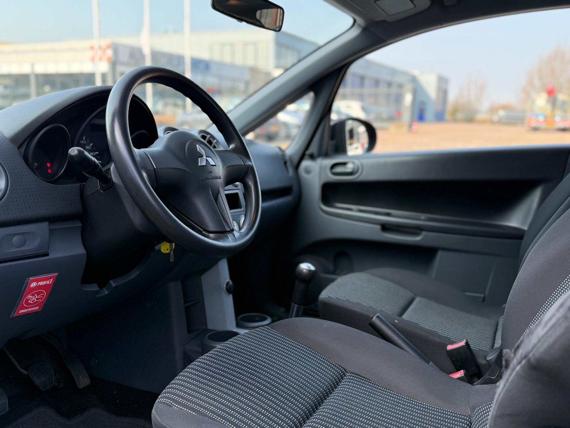 Foto van Mitsubishi Colt