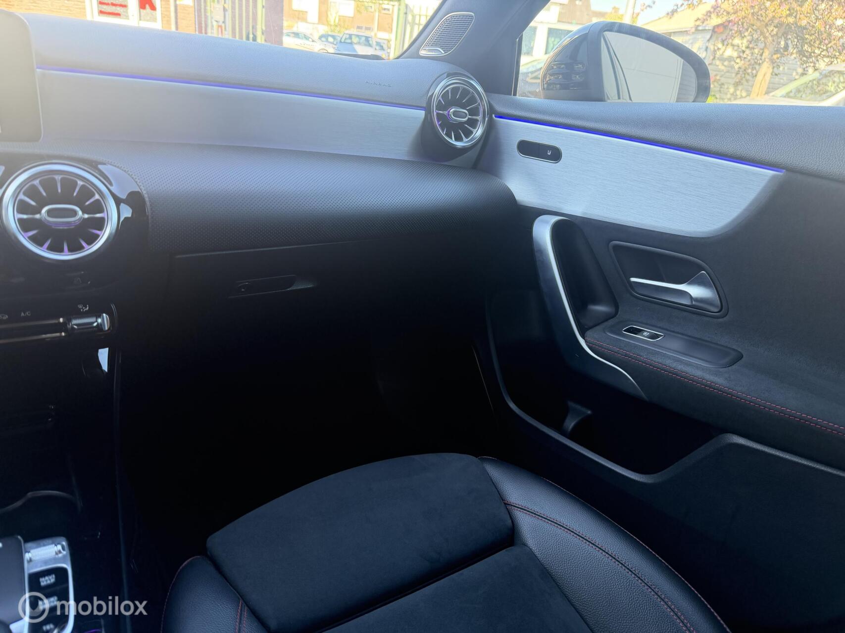 Foto van Mercedes-Benz A 200