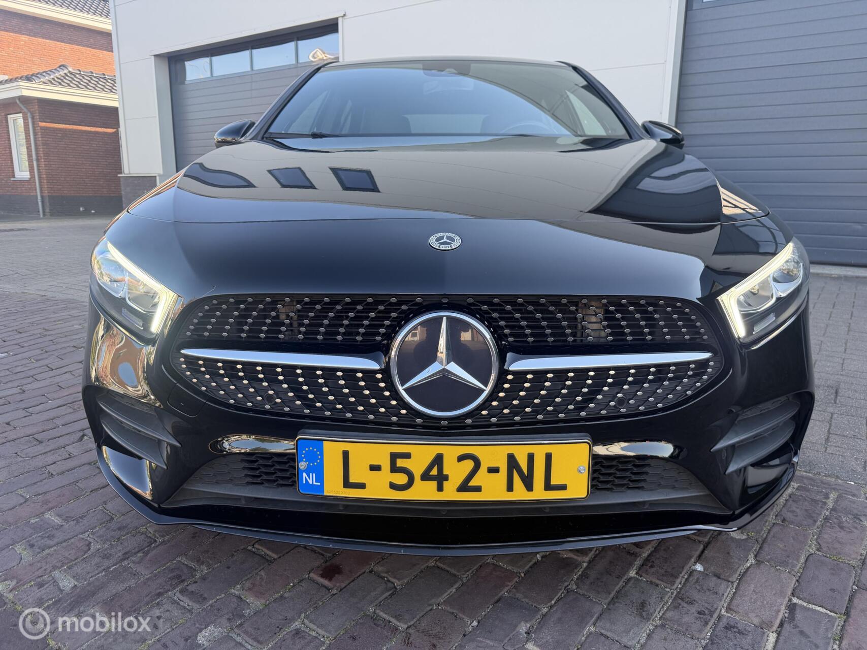 Foto van Mercedes-Benz A 200