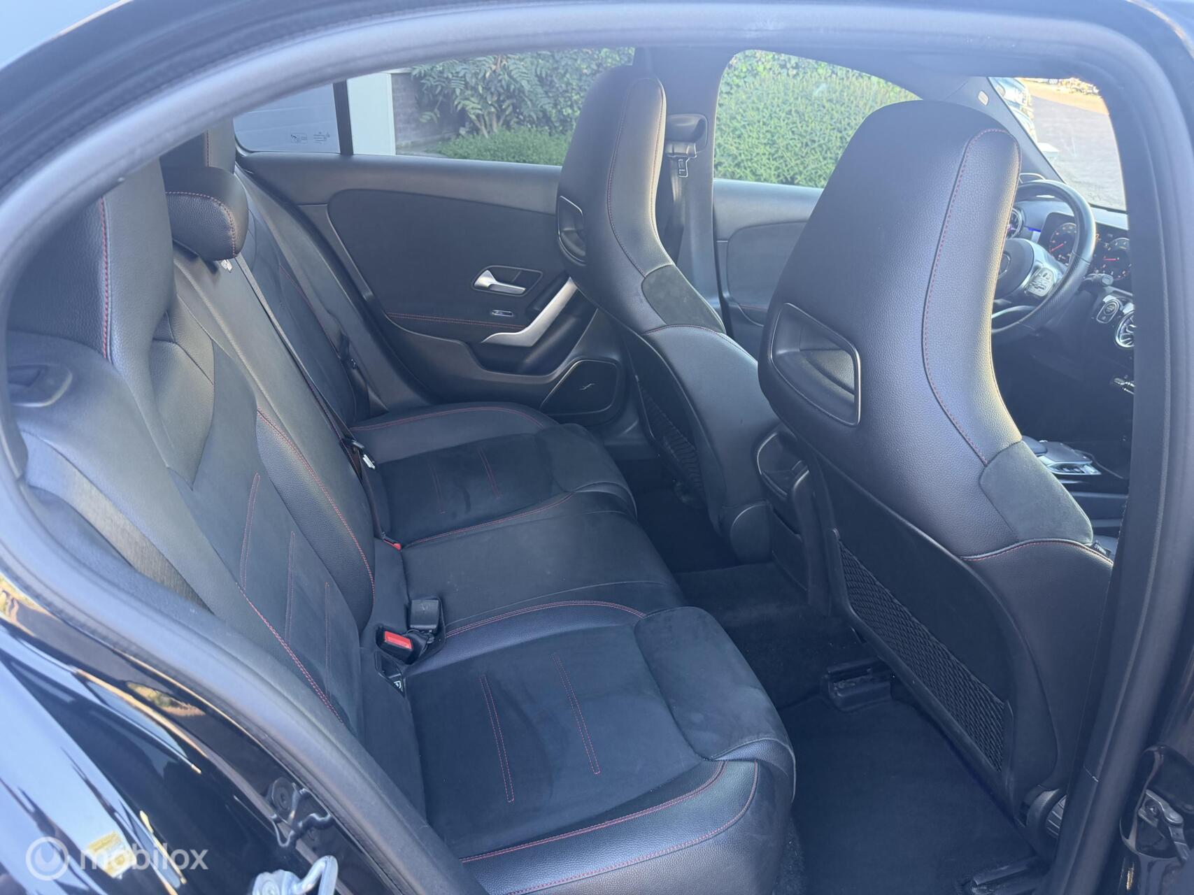 Foto van Mercedes-Benz A 200