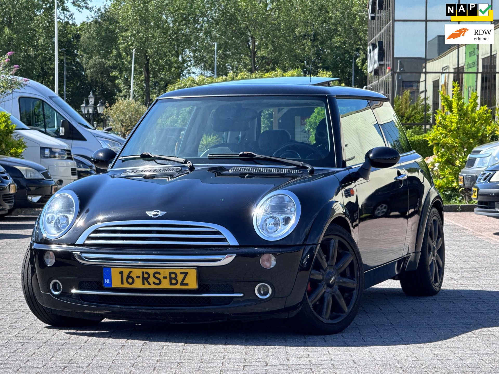 Foto van MINI MINI COOPER