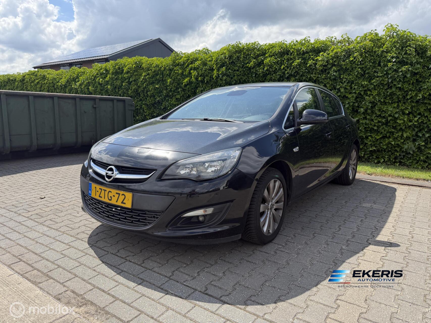 Opel Astra 1.4 2015 | Groot onderhoud | Cruise | NAP 2015 - voorkant