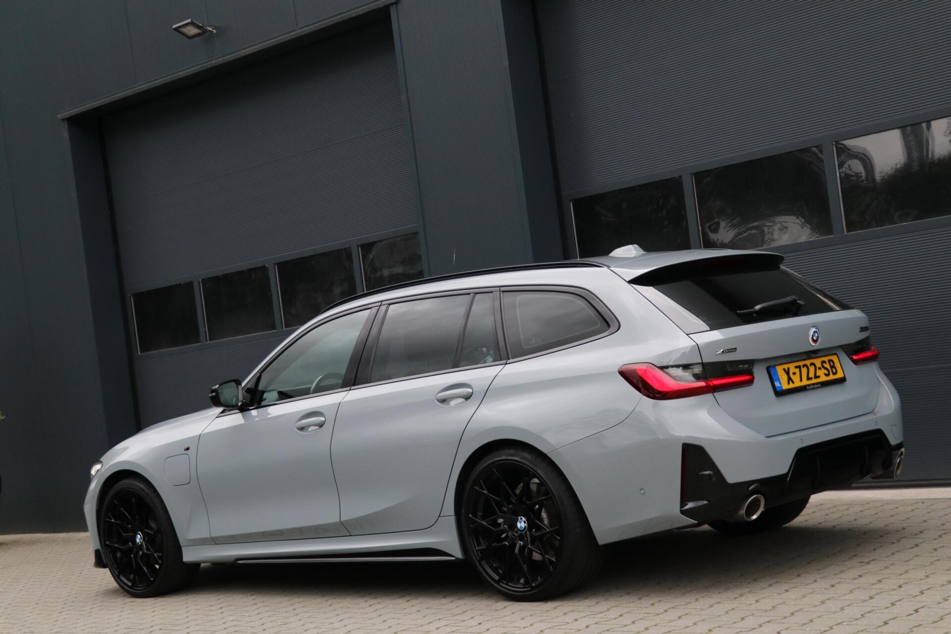 Foto van BMW 330e xDrive