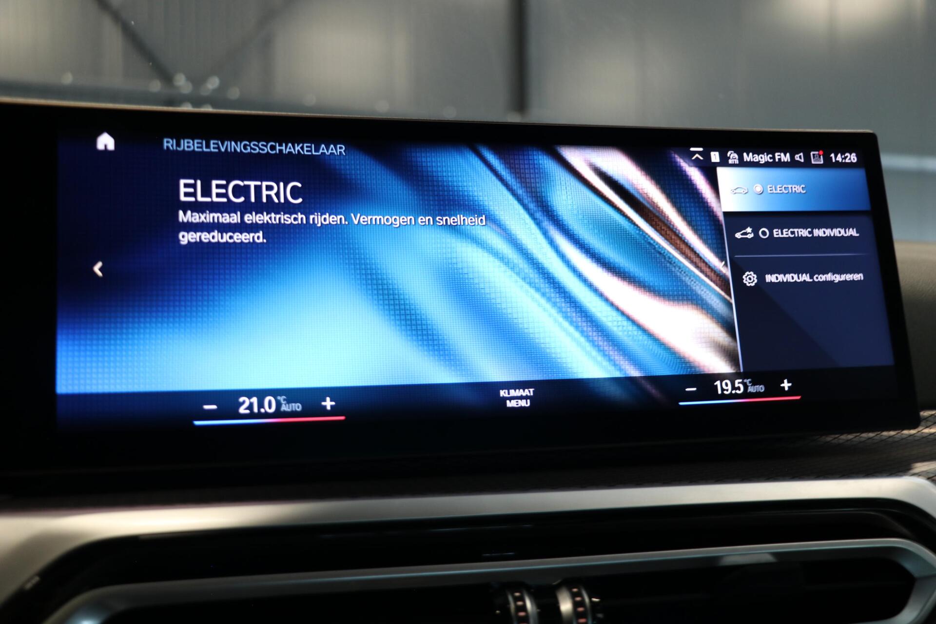 Foto van BMW 330e xDrive