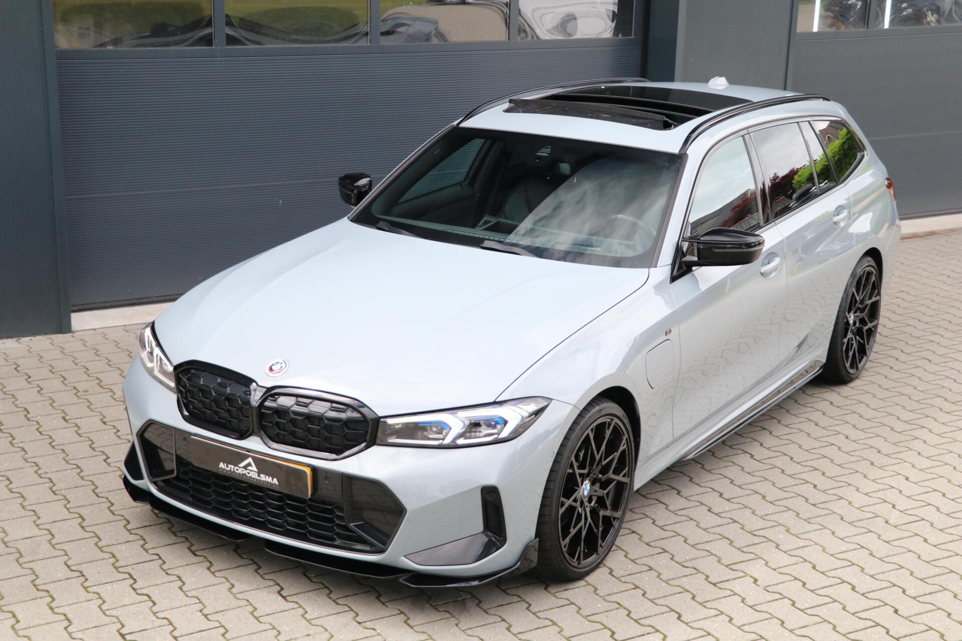 Foto van BMW 330e xDrive