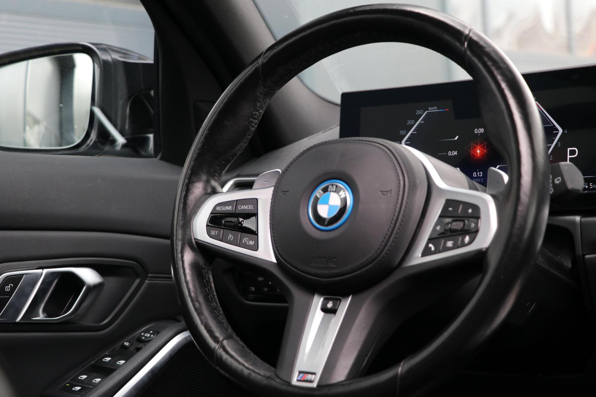 Foto van BMW 330e xDrive