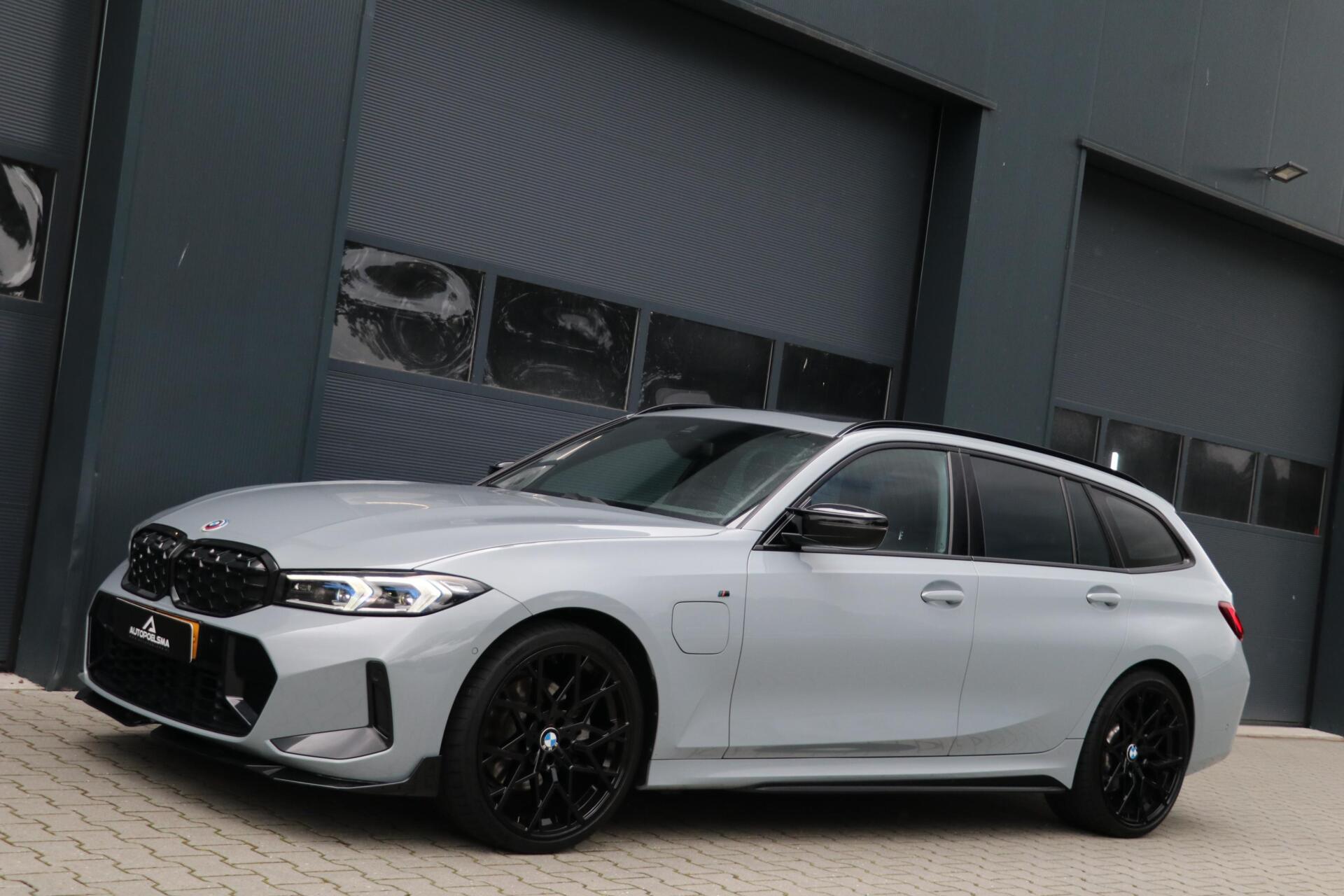 Foto van BMW 330e xDrive