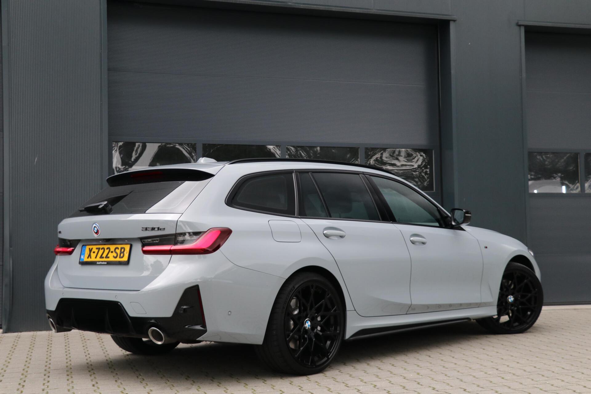 Foto van BMW 330e xDrive