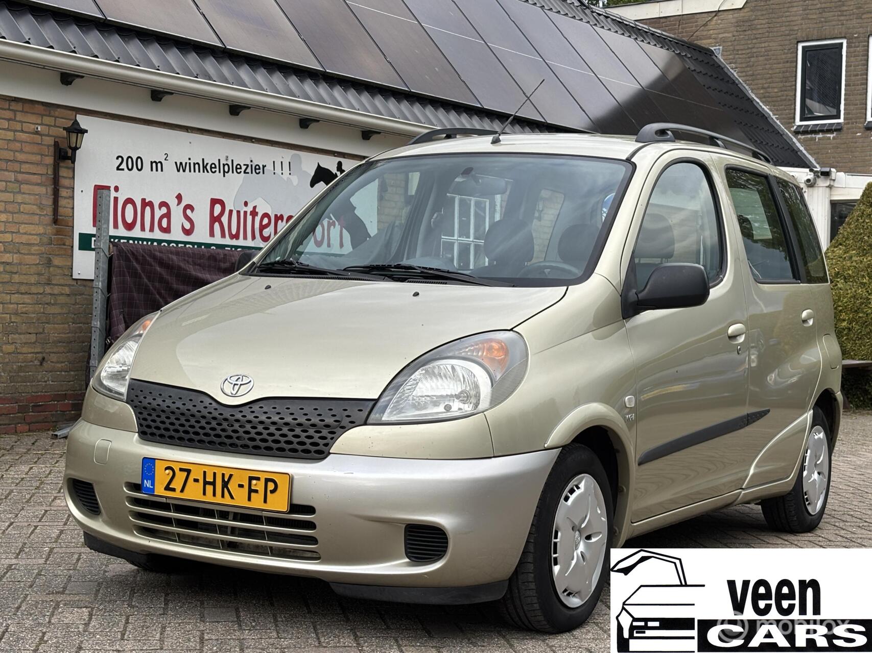 Toyota Toyota Yaris Verso 1.3-16V VVT-i Luna (( Airco, keurige auto)) 2001 - voorkant