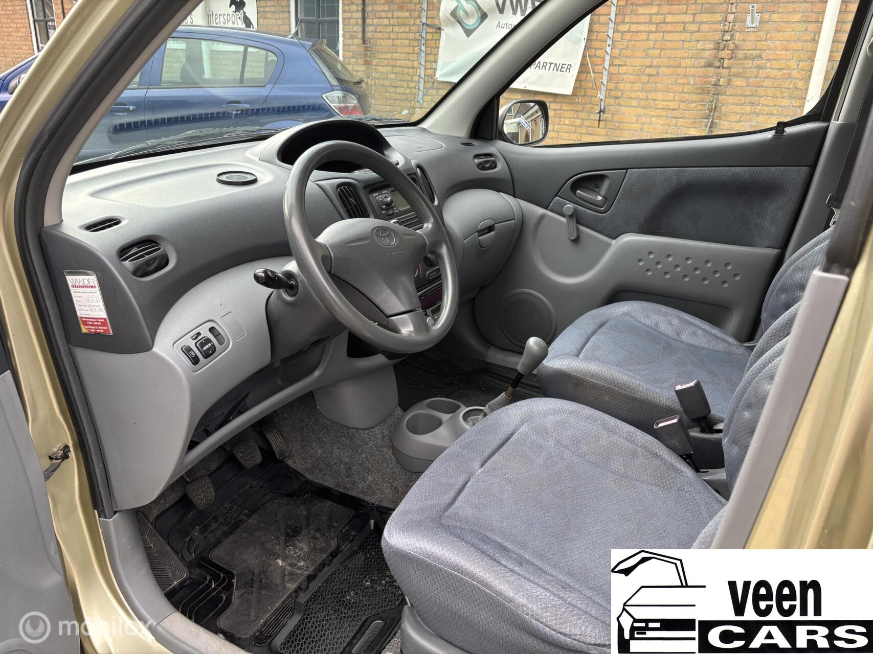Foto van Toyota Toyota Yaris Verso