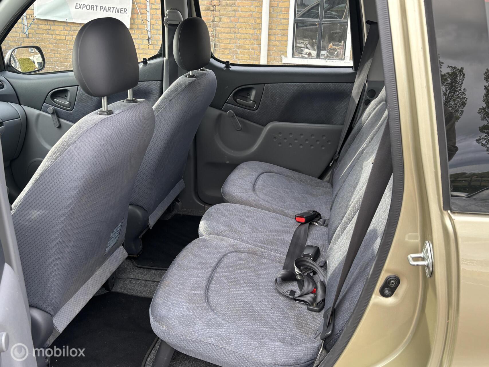 Foto van Toyota Toyota Yaris Verso