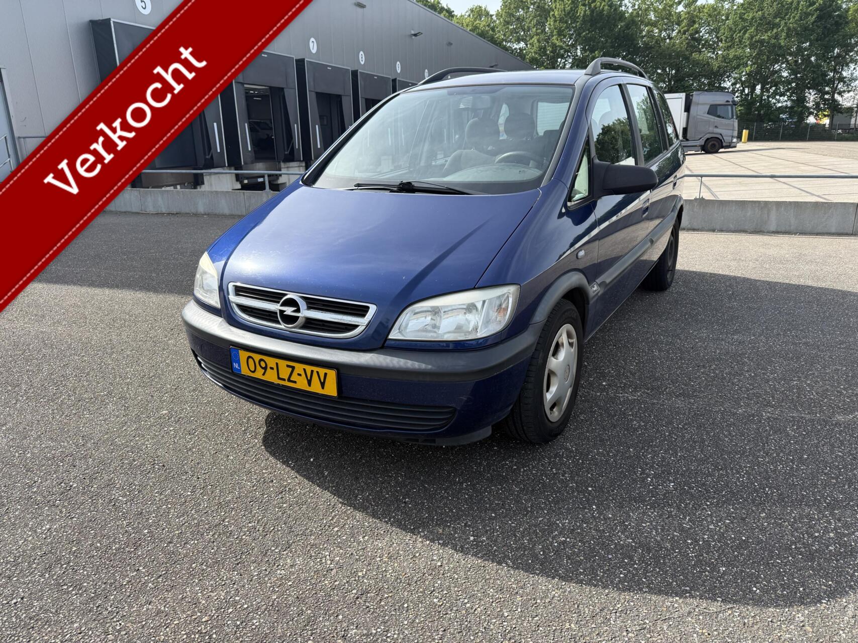 Opel Zafira-a 1.6-16V Comfort + airco 2003 - voorkant