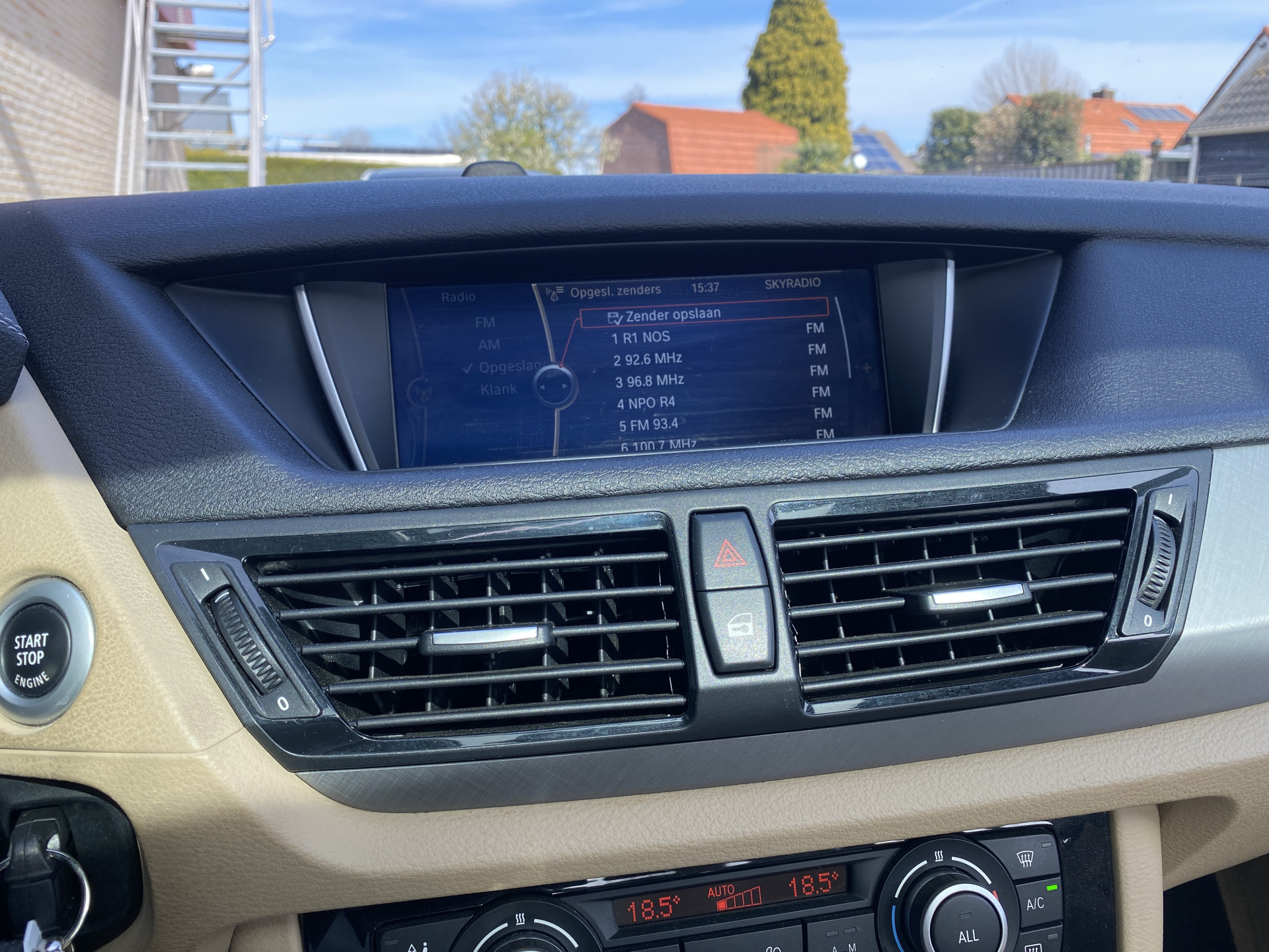 Foto van BMW X1 Sdrive20i