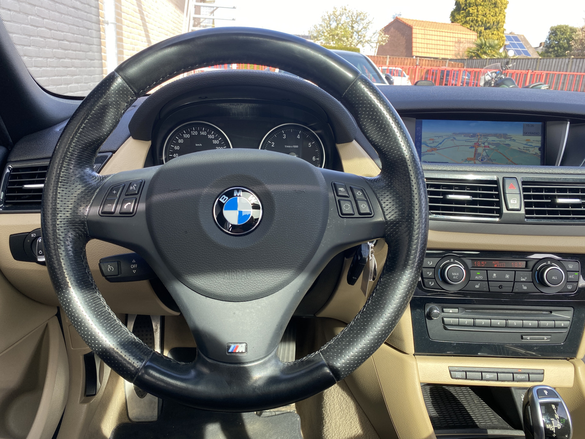 Foto van BMW X1 Sdrive20i