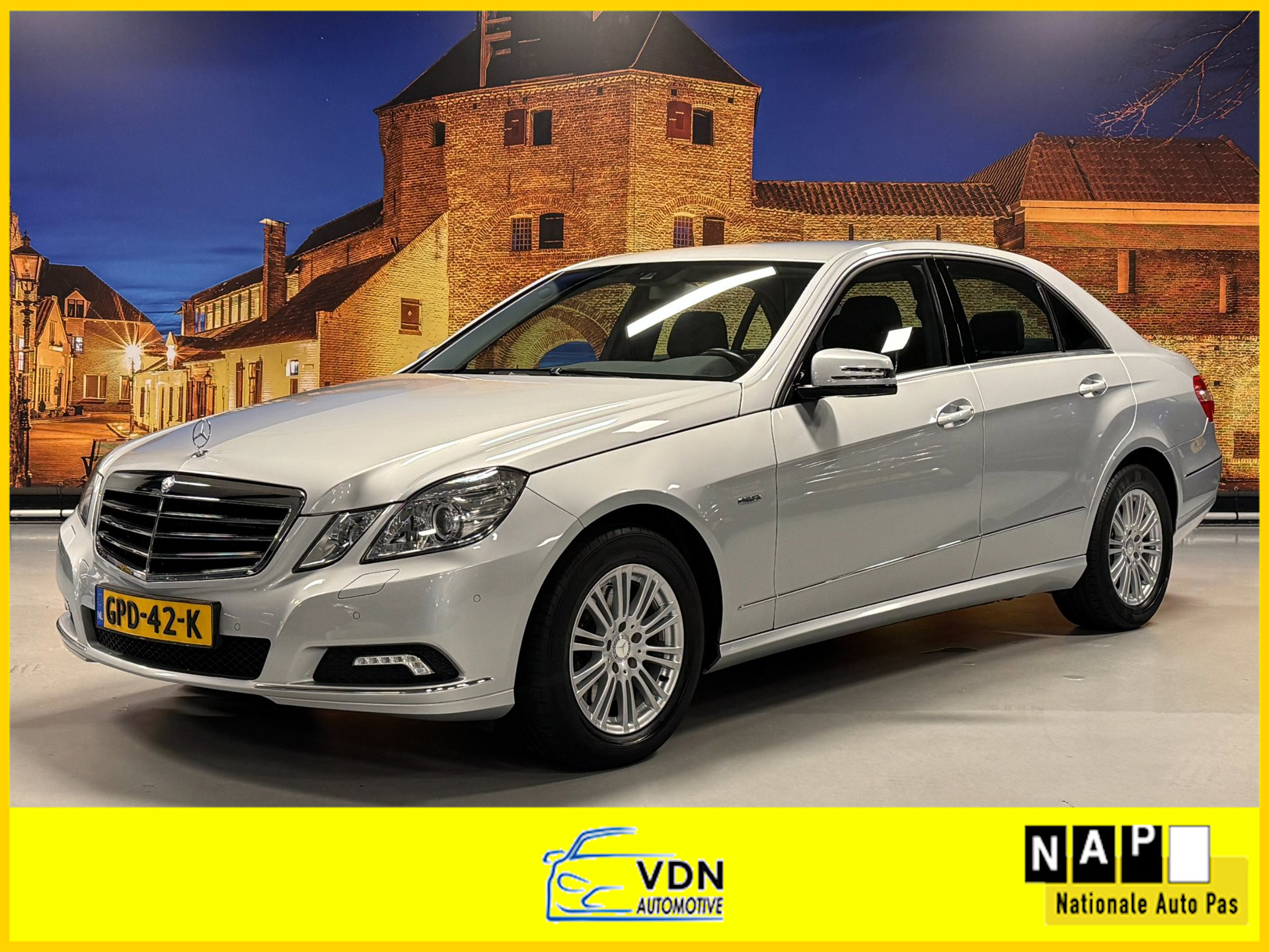 Mercedes-Benz E 350 Cgi 350 CGI Elegance Automaat Leer Xenon 2009 - voorkant