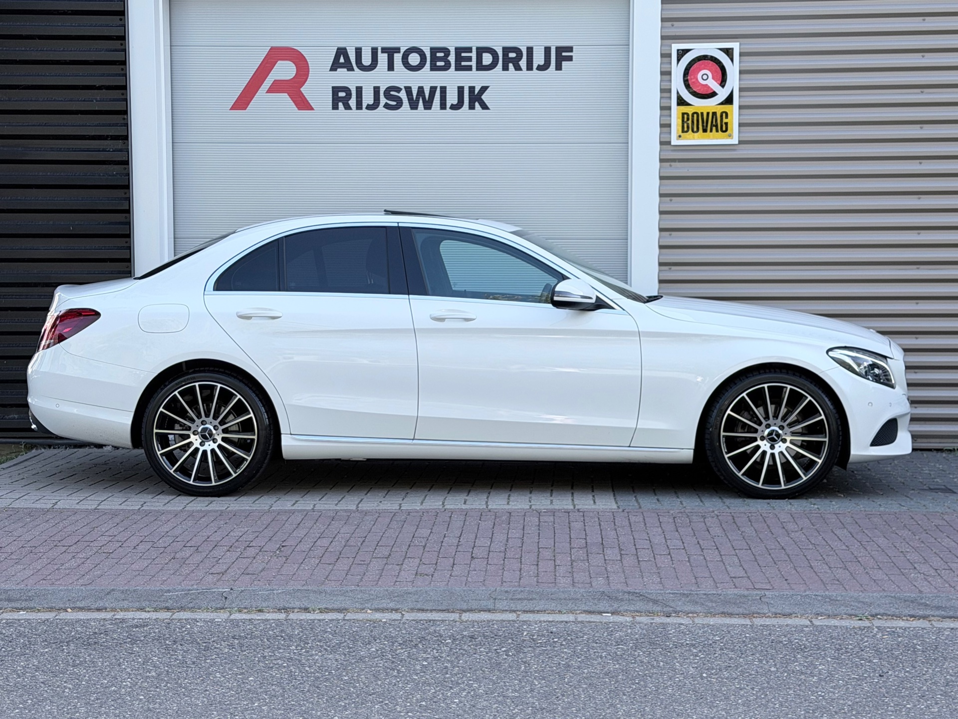 Foto van Mercedes-Benz C 200