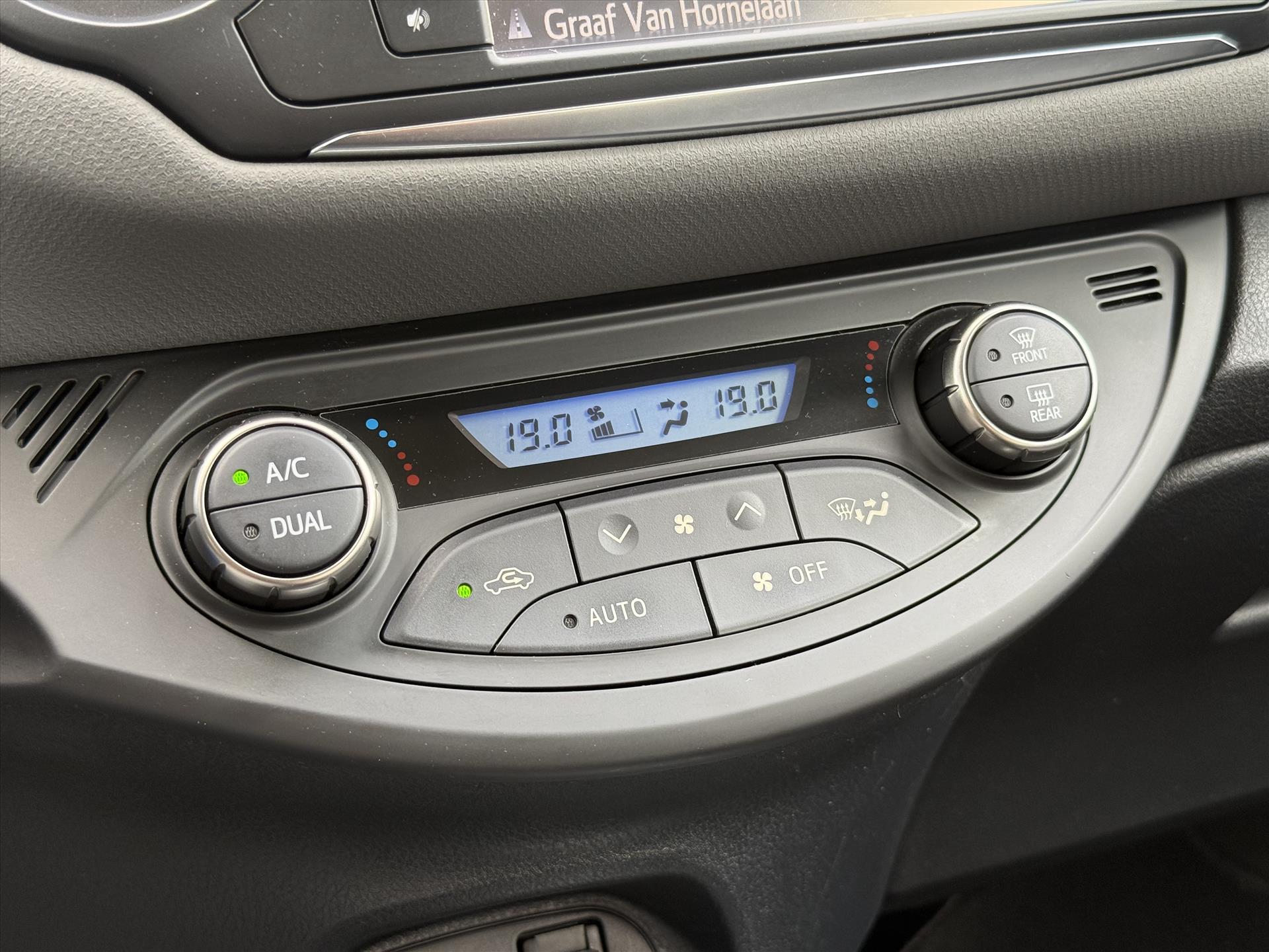 Foto van Toyota Toyota Yaris Hybrid