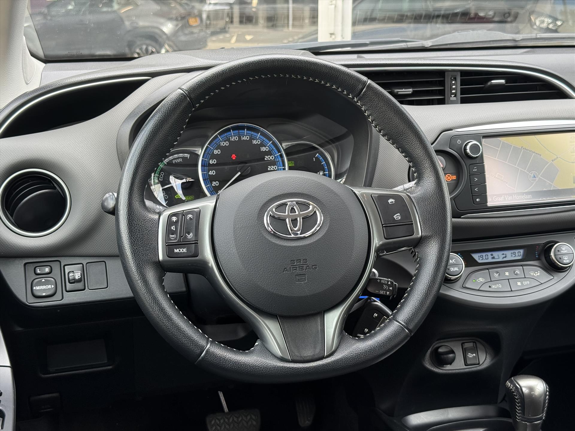 Foto van Toyota Toyota Yaris Hybrid