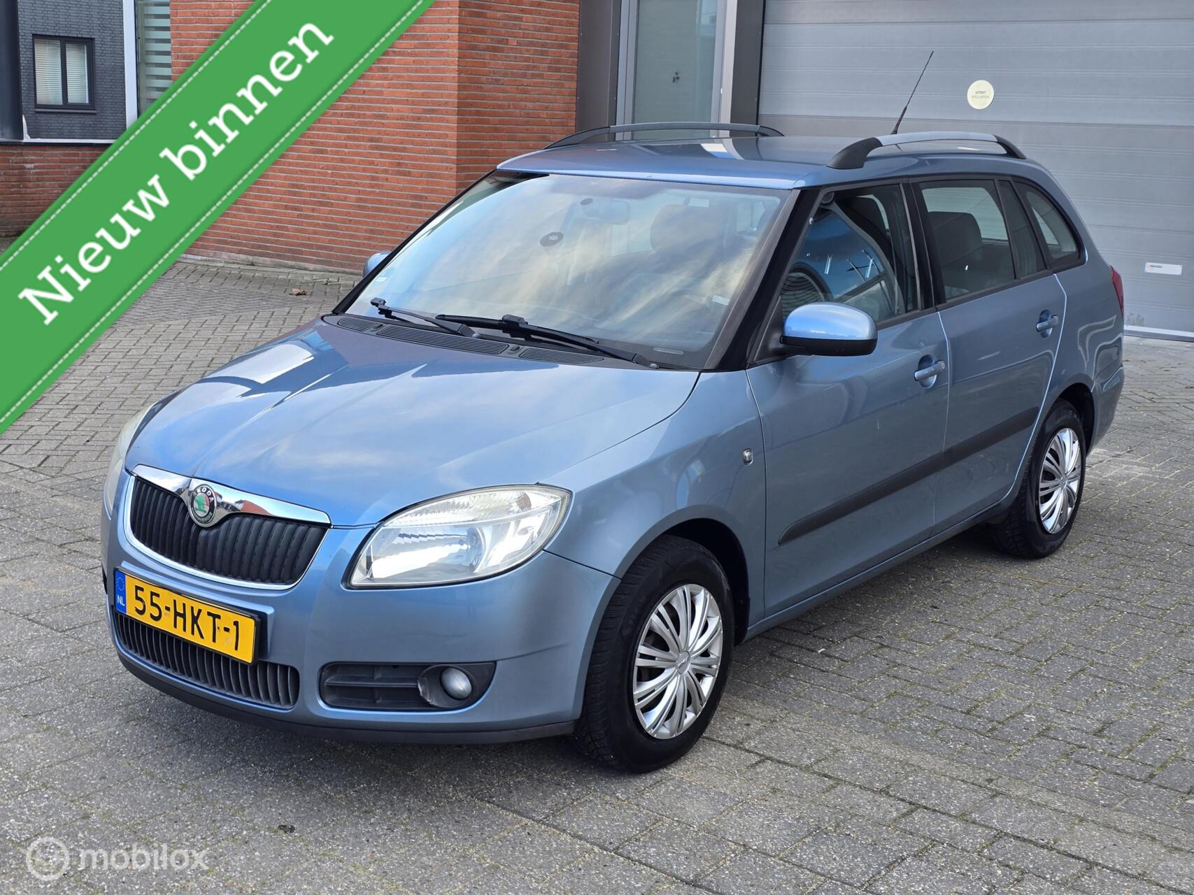 Skoda Fabia Combi 1.4-16V Ambiente✅️Airco✅️Apk✅️ 2009 - voorkant