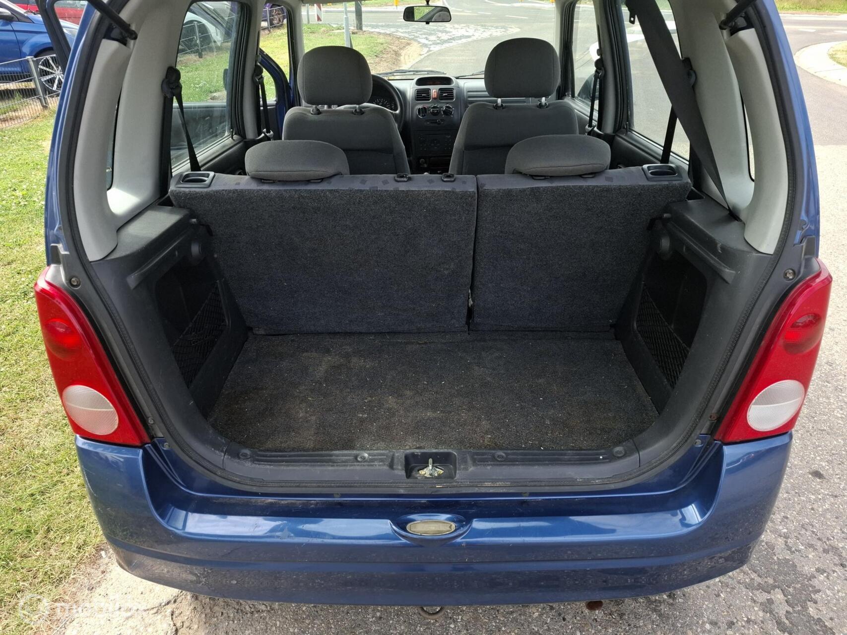 Foto van Opel Agila