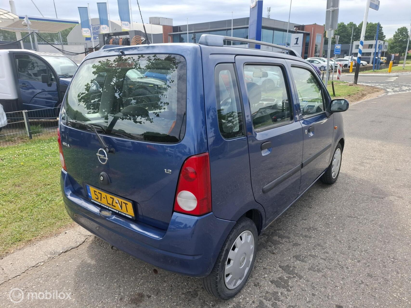 Foto van Opel Agila