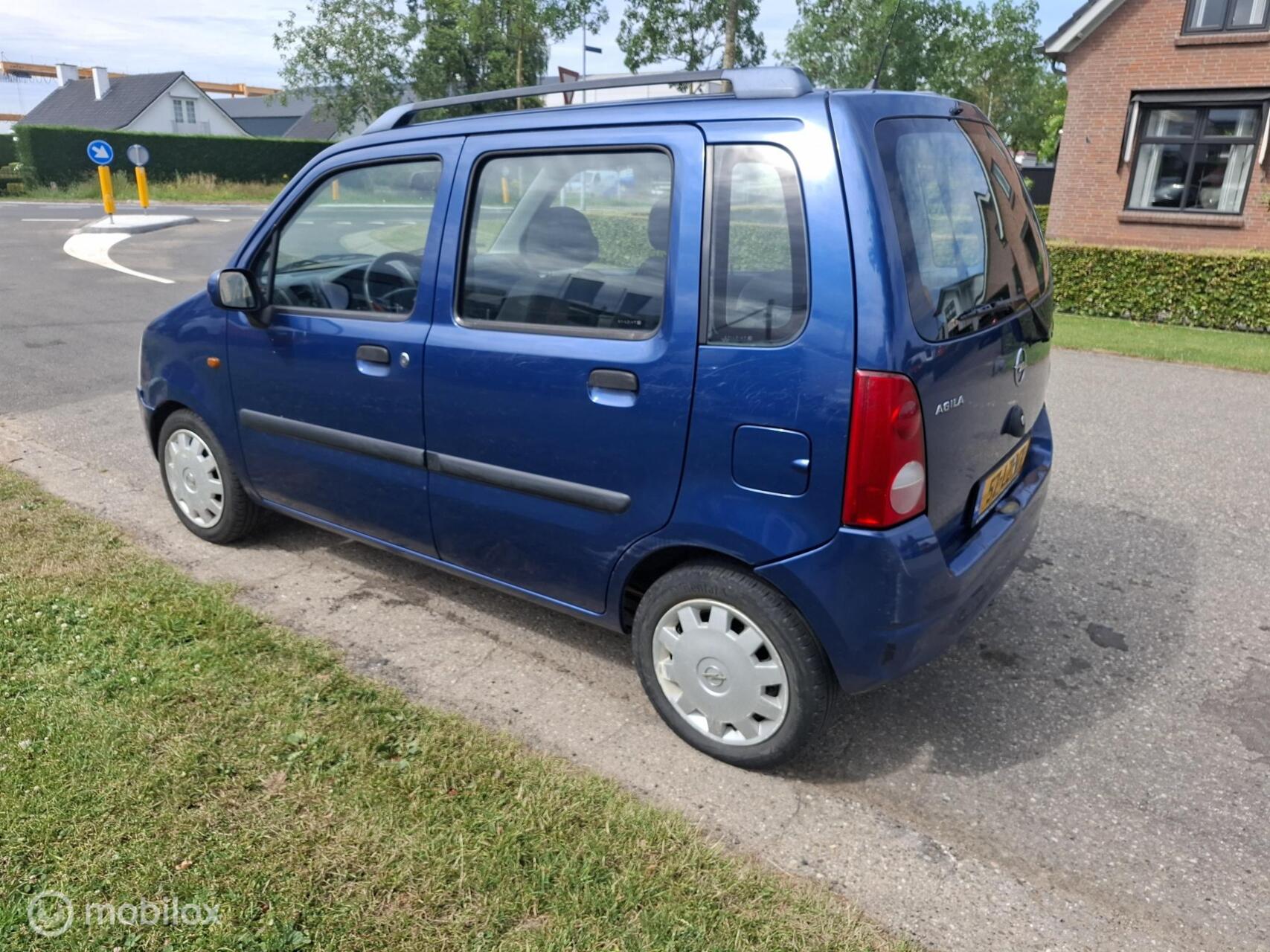 Foto van Opel Agila