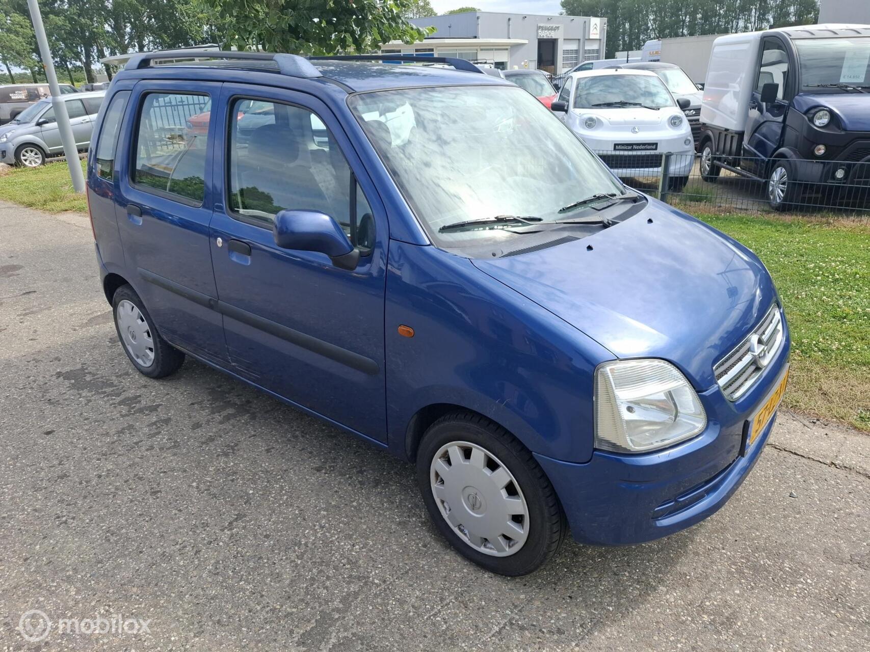 Foto van Opel Agila