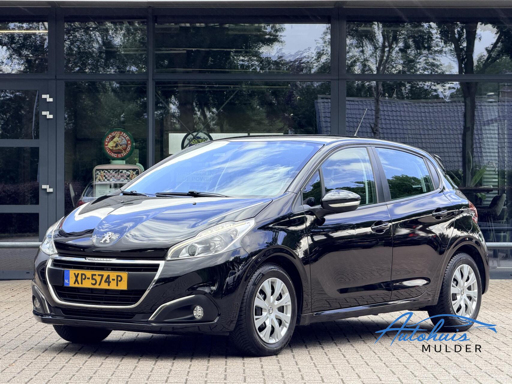 Peugeot 208 1.2 PureTech Blue Lease Active | Led | Cruise | Airco | Goed Onderhouden 2019 - voorkant