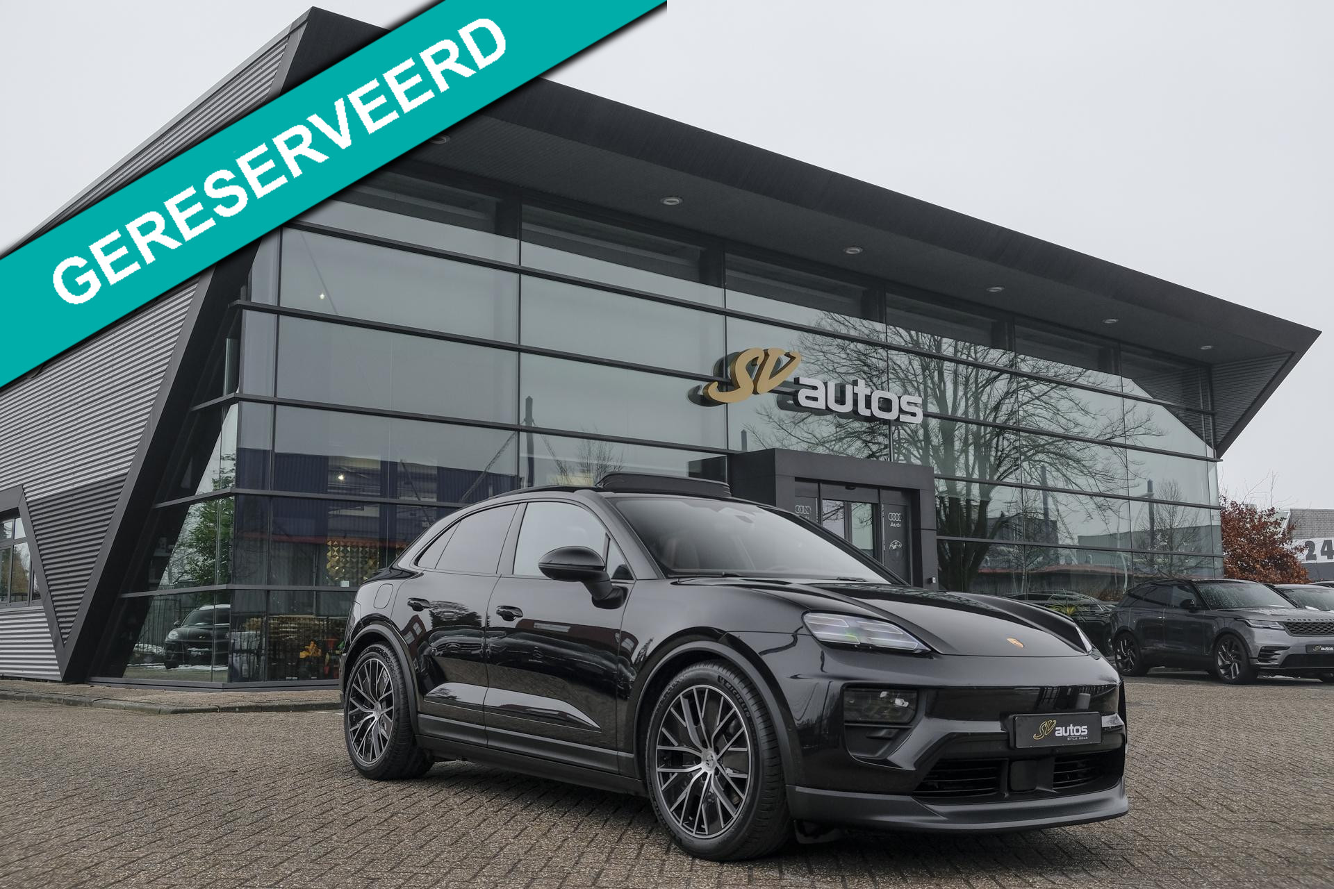 Foto van PORSCHE MACAN 4