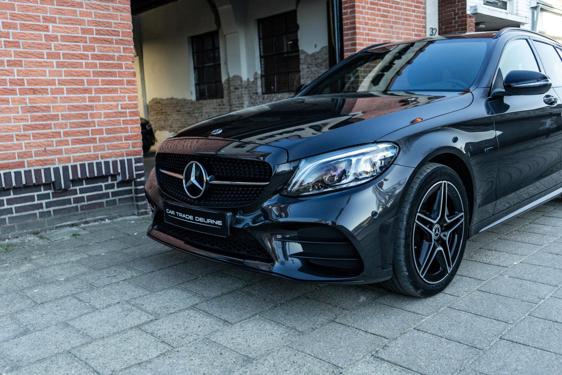 Foto van Mercedes-Benz C 300 E