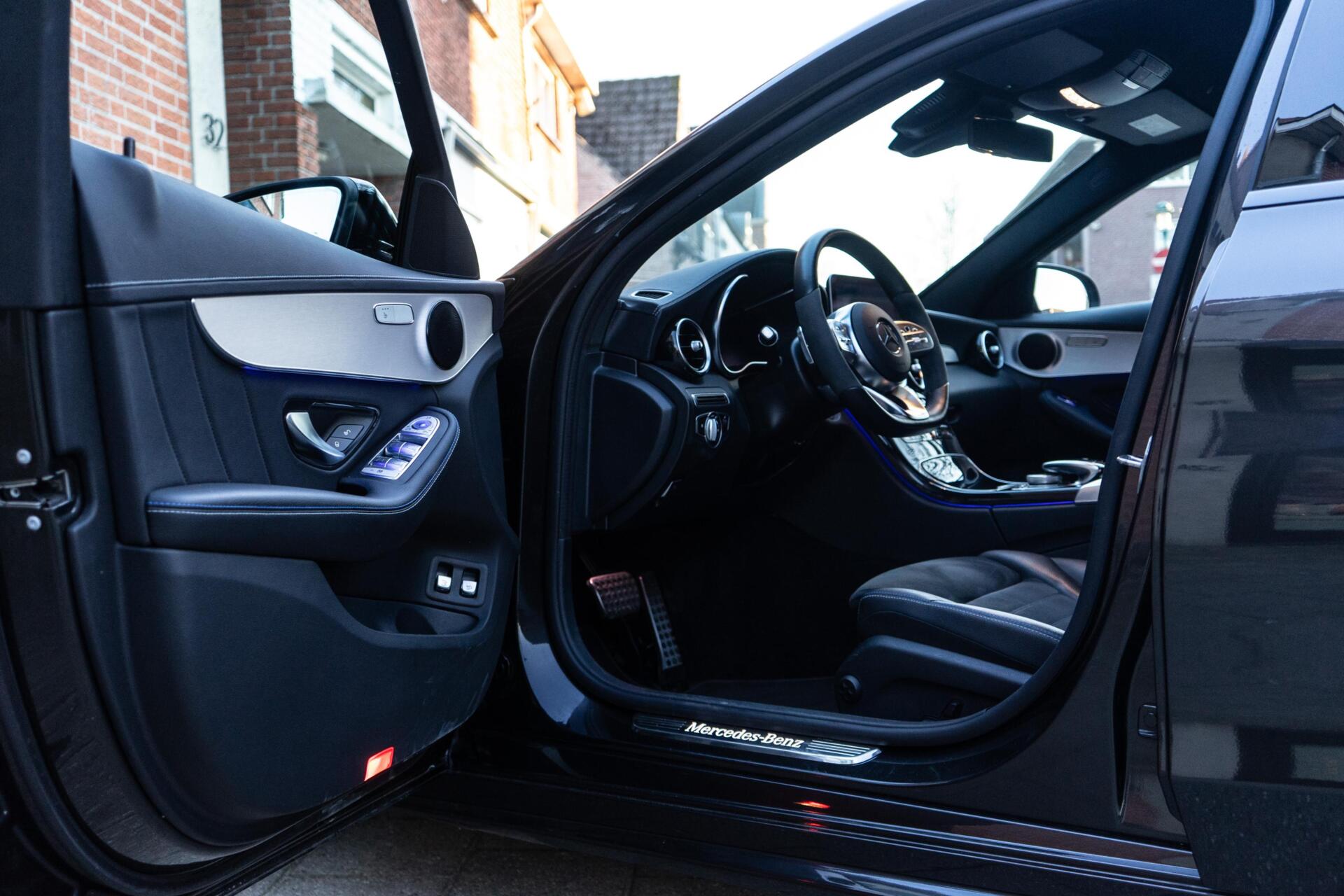 Foto van Mercedes-Benz C 300 E