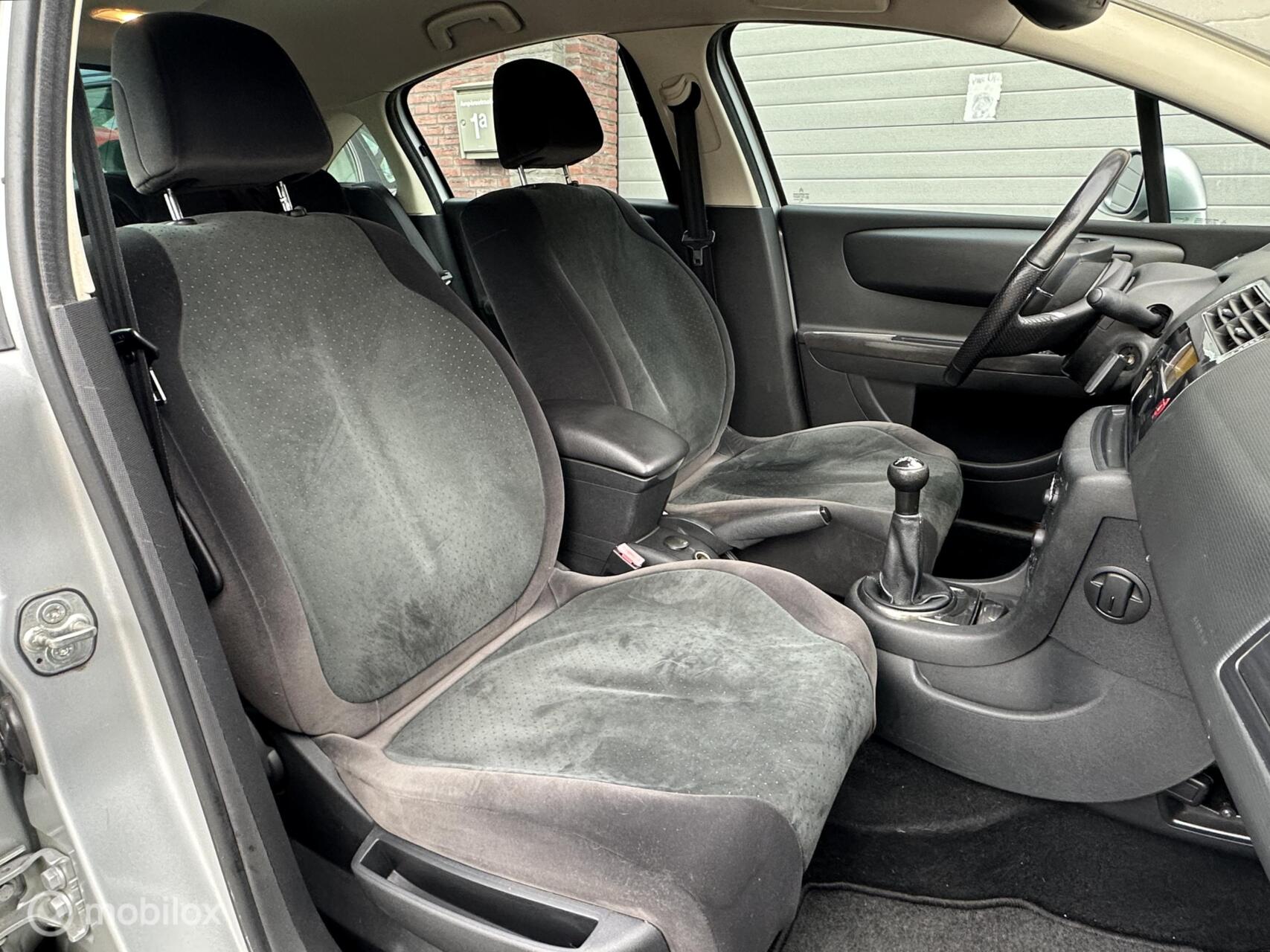 Foto van Citroen C4