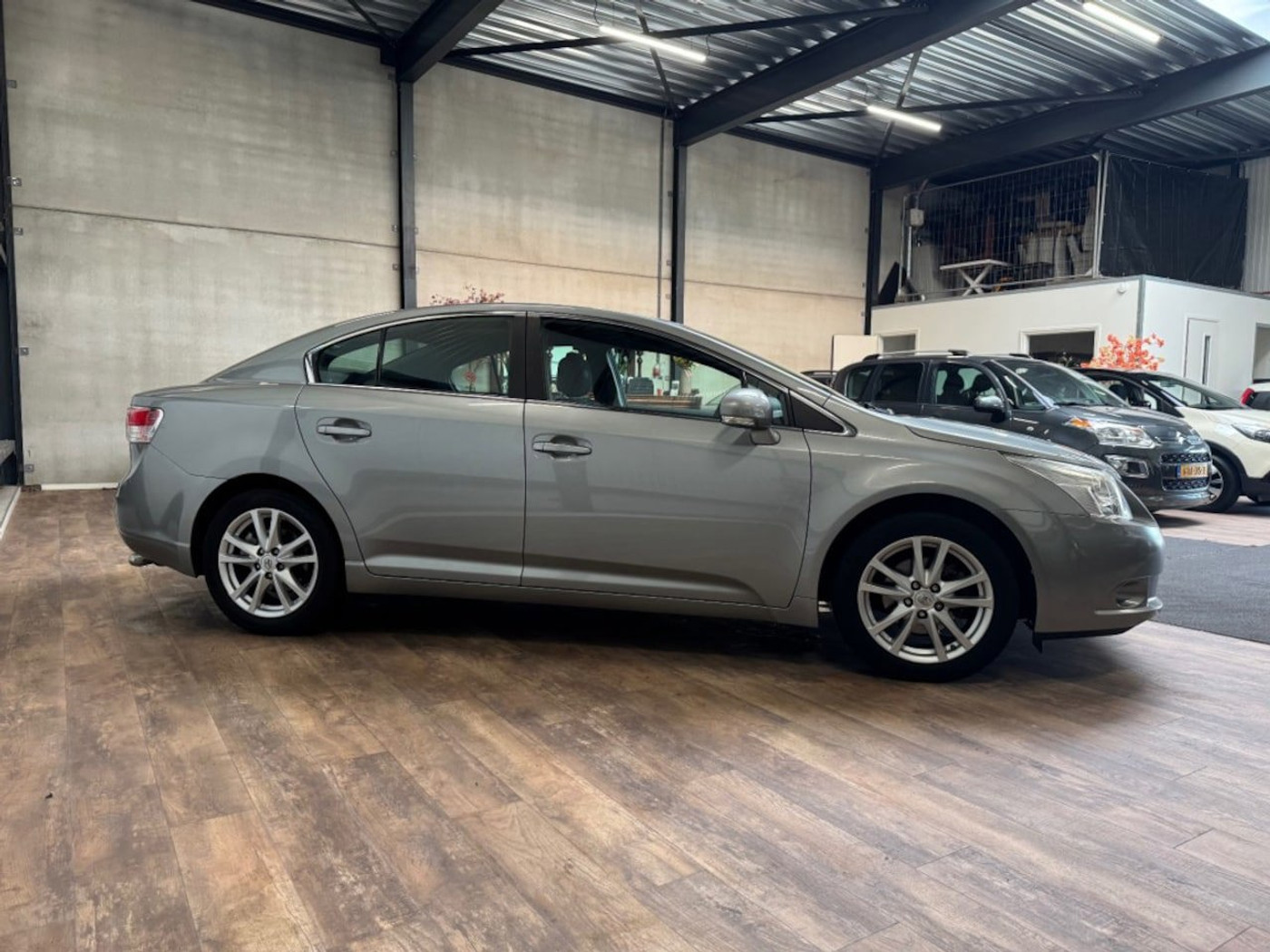 Foto van Toyota Toyota Avensis