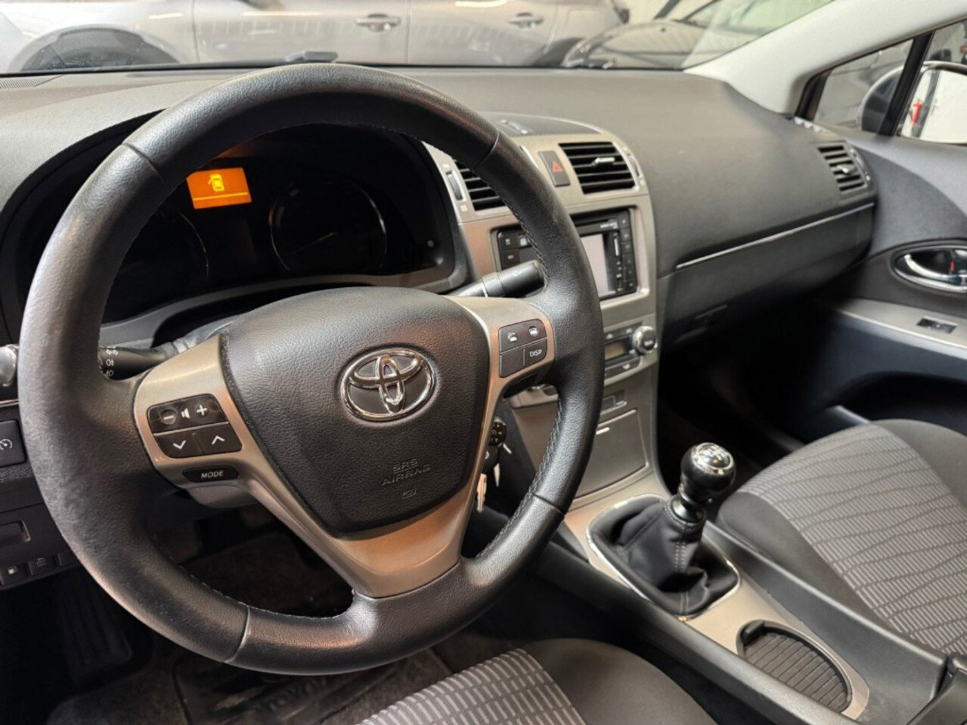 Foto van Toyota Toyota Avensis