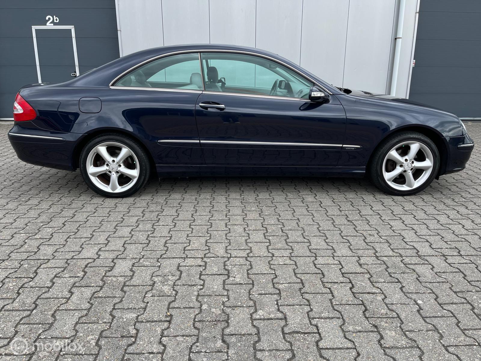 Foto van Mercedes-Benz CLK 200 Kompressor