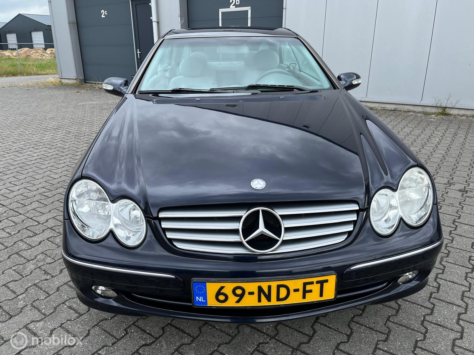 Foto van Mercedes-Benz CLK 200 Kompressor