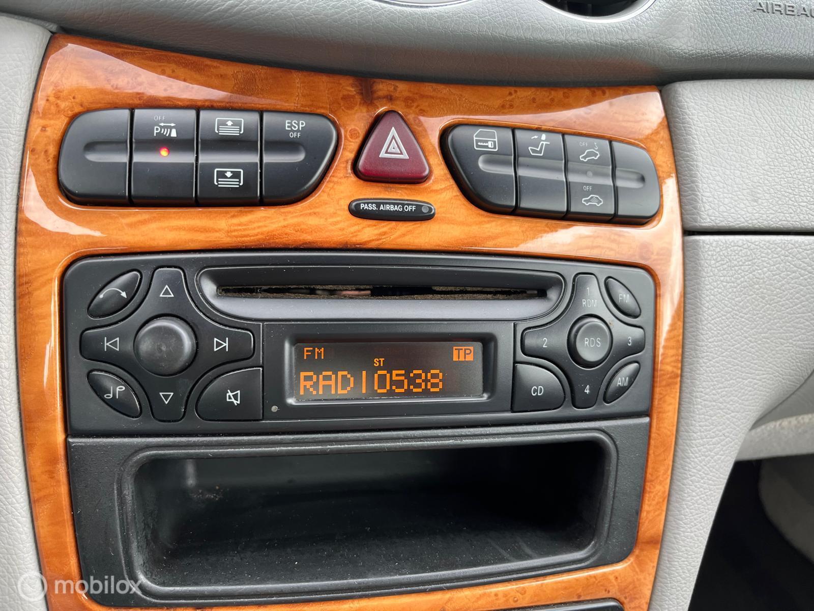 Foto van Mercedes-Benz CLK 200 Kompressor