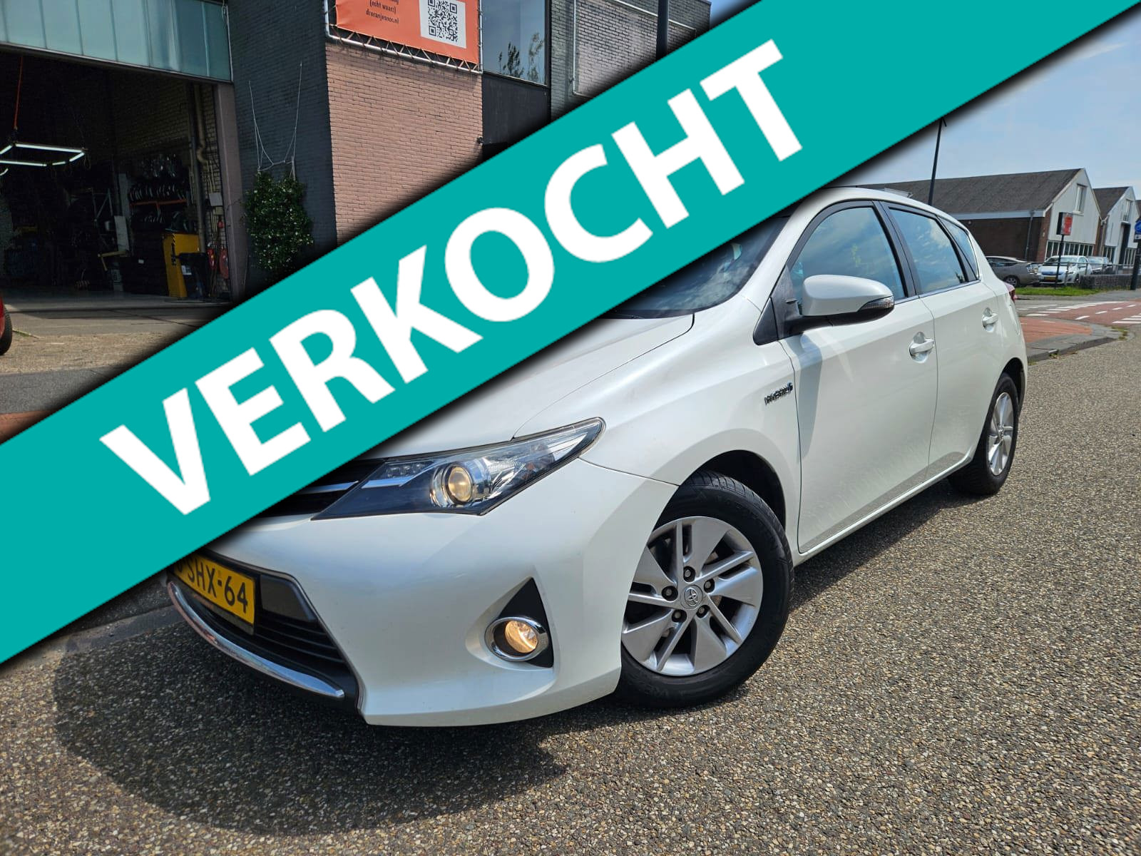 Toyota Toyota Auris 1.8 Hybrid Aspiration GARANTIE 2013 - voorkant