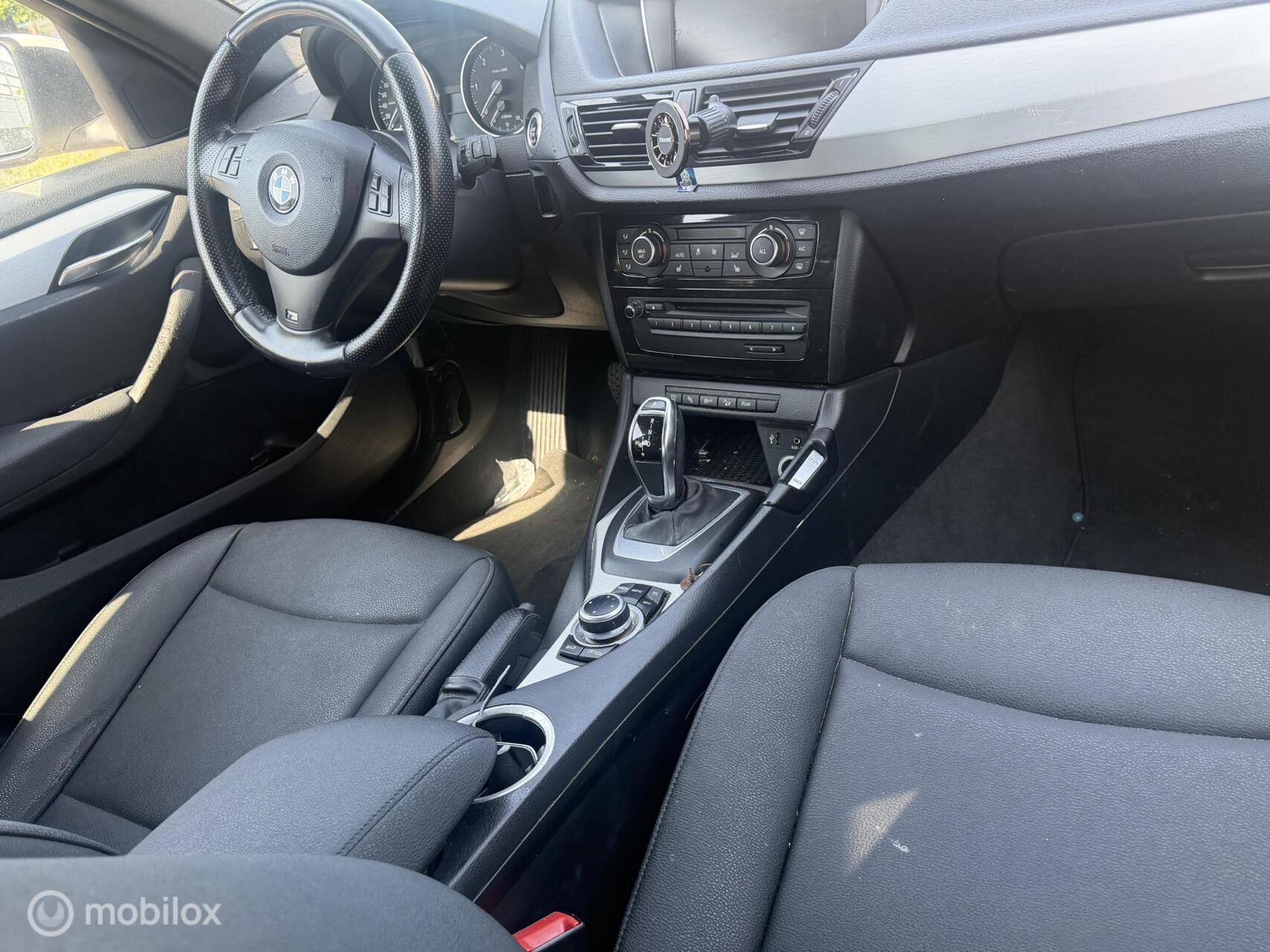 Foto van BMW X1 xDrive 18d
