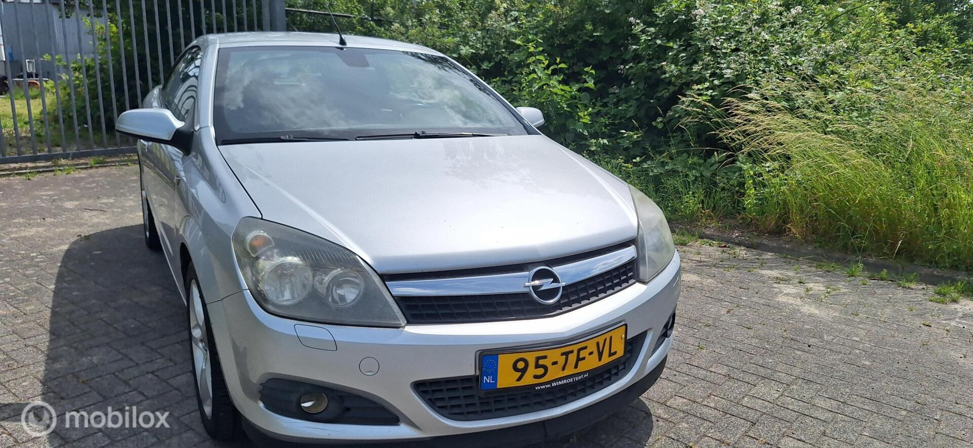 Foto van Opel Astra Twin Top