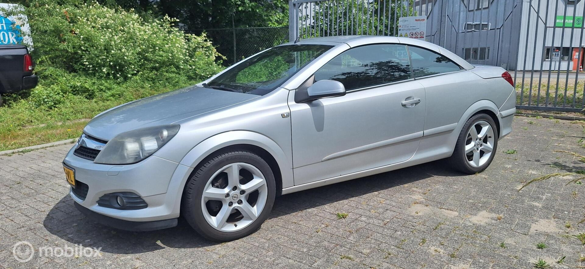 Foto van Opel Astra Twin Top