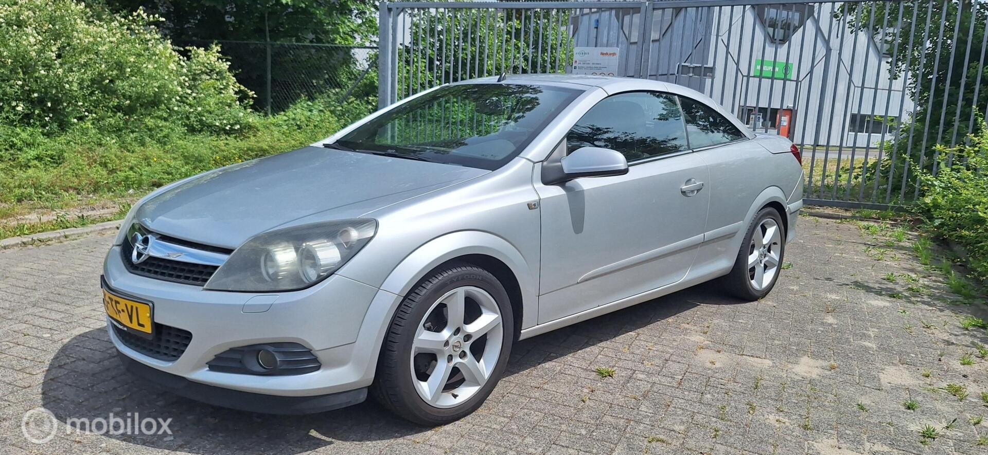 Foto van Opel Astra Twin Top