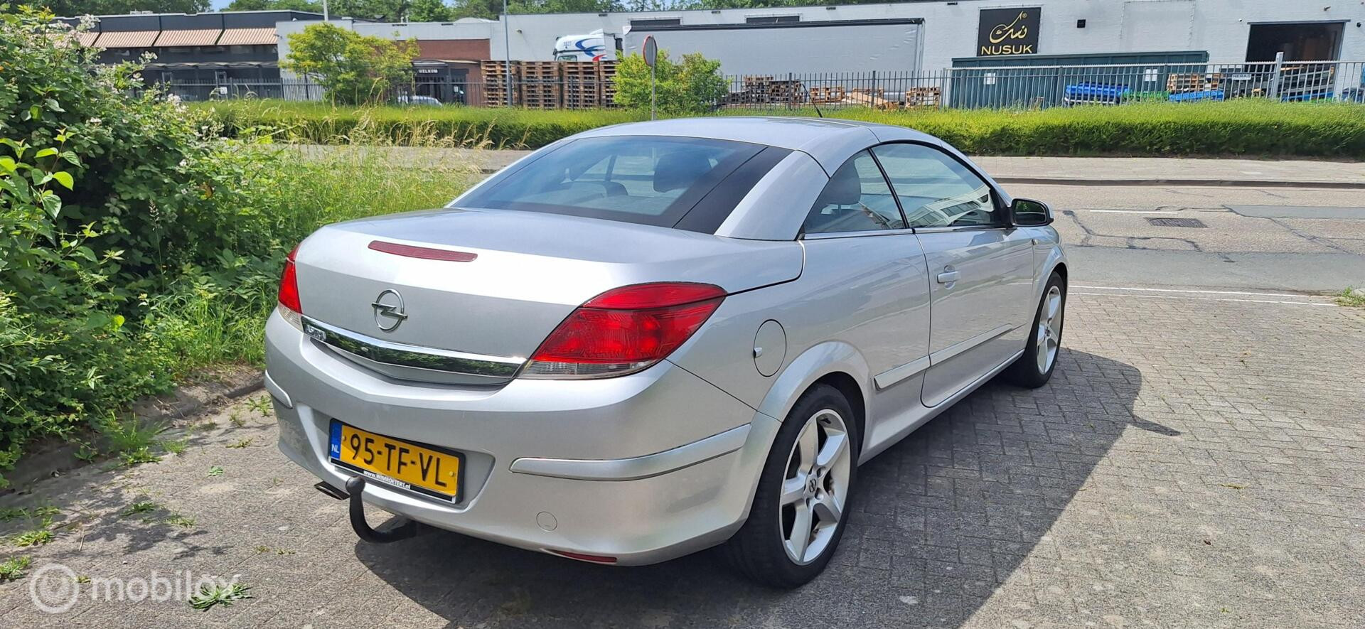 Foto van Opel Astra Twin Top