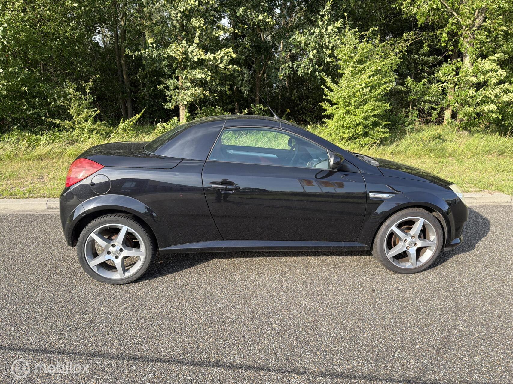 Foto van Opel Tigra