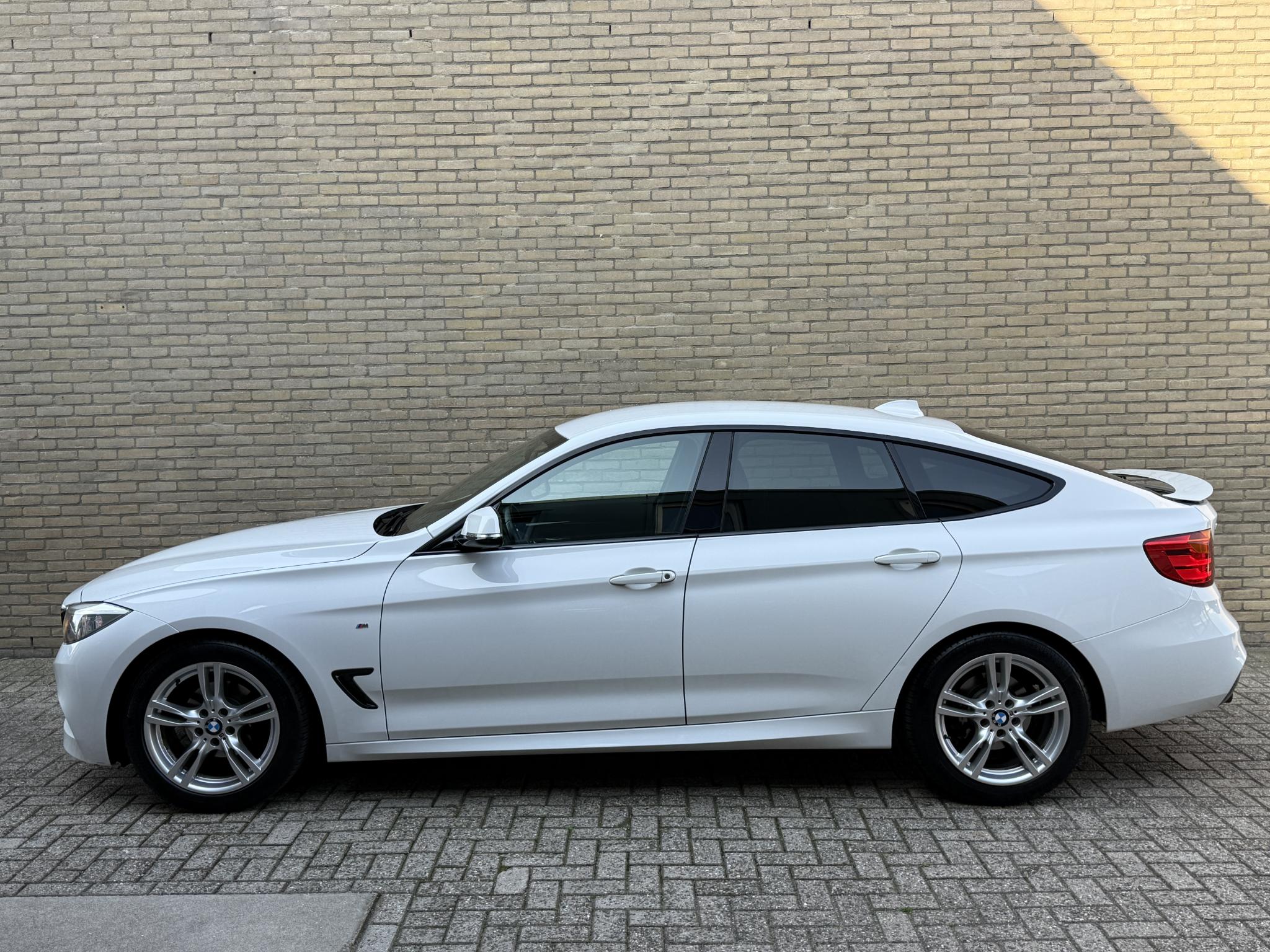 Foto van BMW 320i